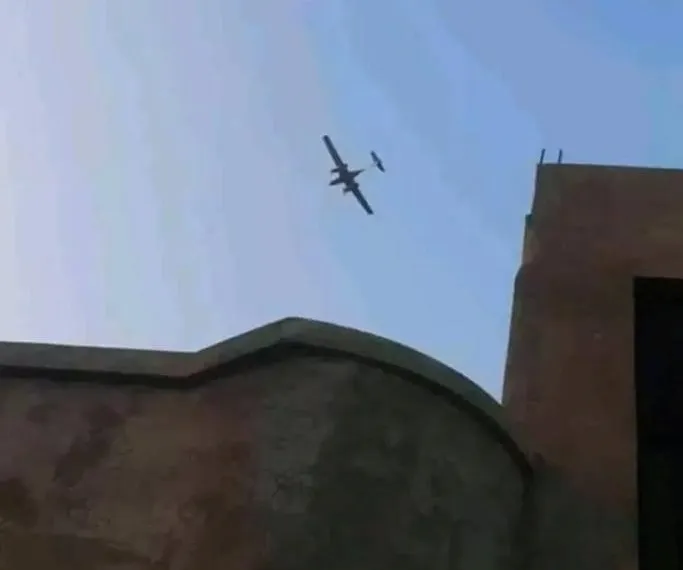 "المصالحة الروسي" يتهم "تحـ ـرير الشام والتركسـ ـتاني" باستهداف اللاذقية وحماة بالمسيرات