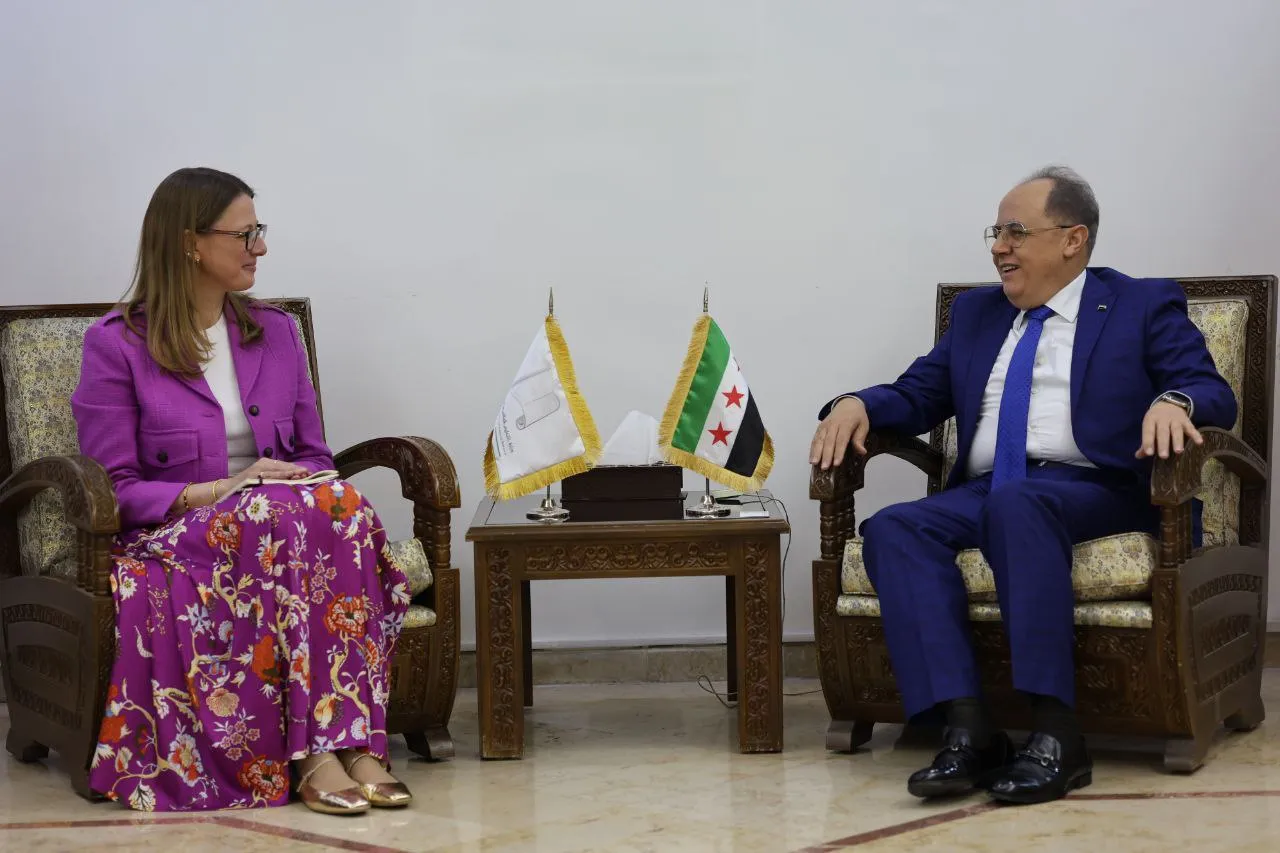 التعليم العالي والصحة العالمية تبحثان تطوير المشافي الجامعية والاستثمار في الكوادر الطبية