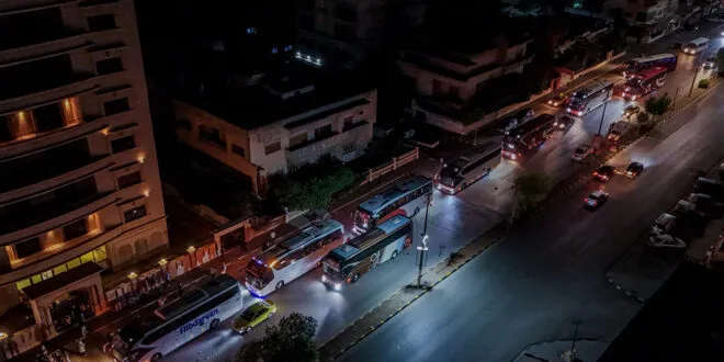 حمص تستقبل القافلة الثانية للعائدين من مخيمات اللجوء في الأردن