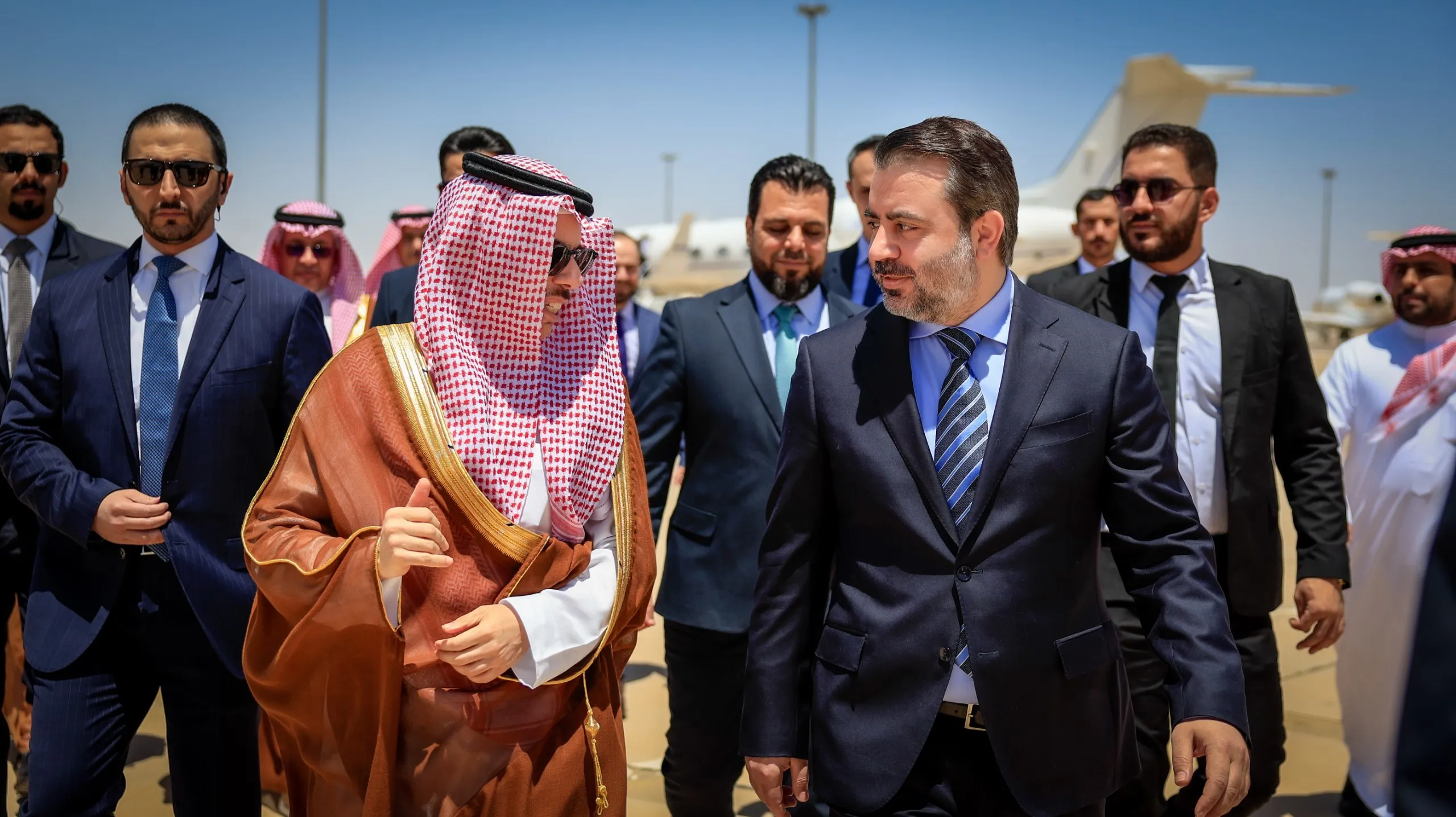 "الشيباني وبن فرحان" يؤكدان على شراكة سورية – سعودية لتعزيز الاقتصاد ودعم الإعمار