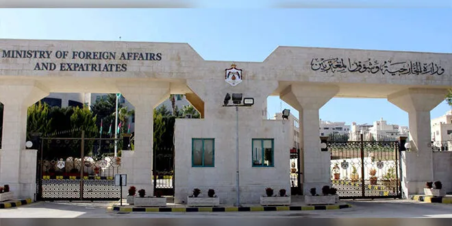 الأردن يعلن إجلاء 112 مواطنًا ورعايا دول صديقة من السويداء عبر معبر نصيب